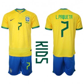 Brasilien Lucas Paqueta #7 kläder Barn VM 2022 Hemmatröja Kortärmad (+ korta byxor)